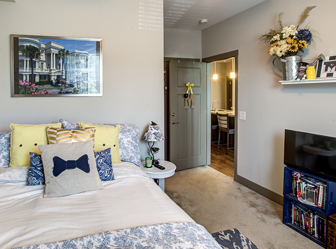 Schedule A Tour Of Our NC State Apartments | Campus West at Tryon